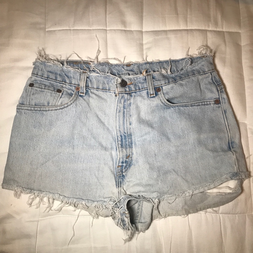 levi’s high waisted jean shorts